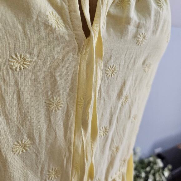 Old Navy Yellow Embroidered Maxi Dress Pockets Large Summer Sundress Y2K - Picture 7 of 11